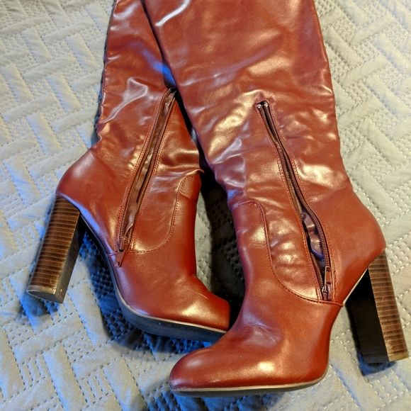 Justfab Matina Knee High Heel Wide Calf 